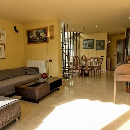 Evh128 House With Pool